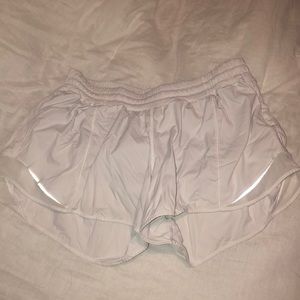 White hotty hot short